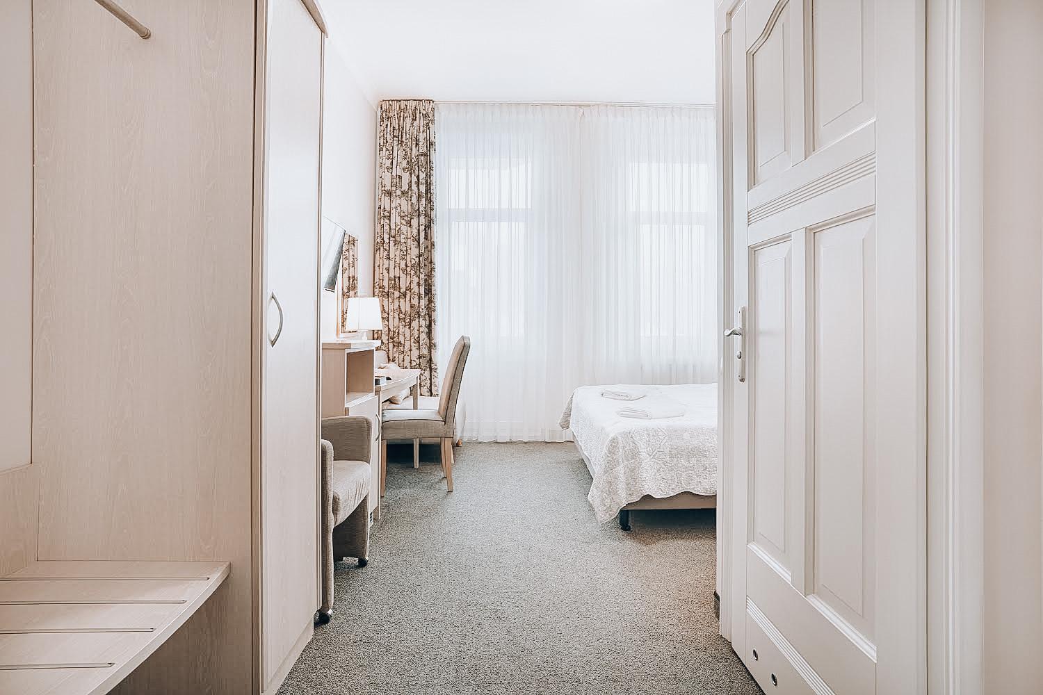 Hotel Amalia 쿠도바-즈루이 외부 사진
